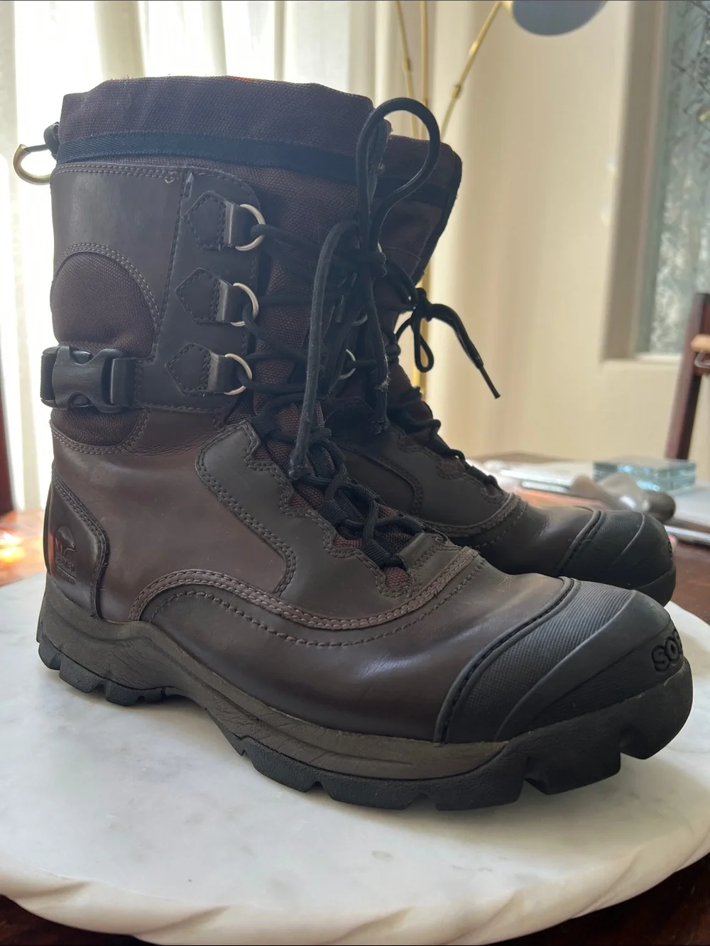 Sorel full tilt